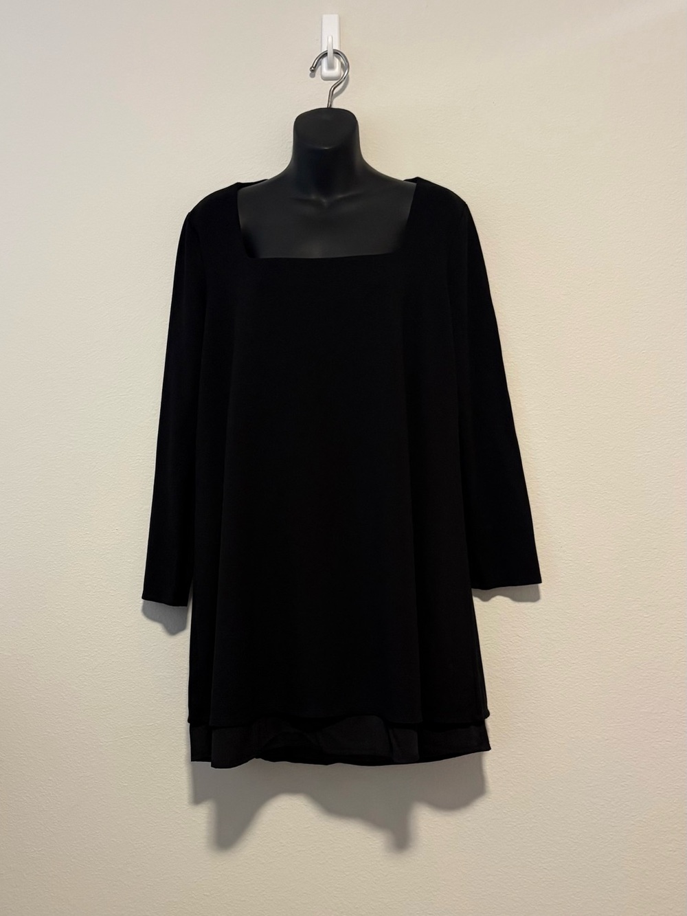 Tuckernuck Black Middleton Mini Dress Square Neck size Large